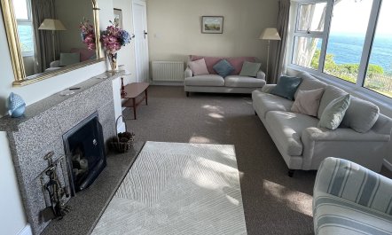Rocklea Seaside Cottage 4