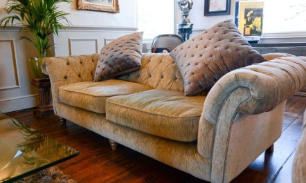 5 Bed in Hurst Green 7