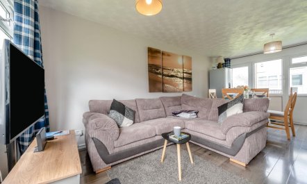 2 Bed in Freshwater East