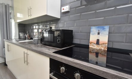 2 Bed in Freshwater East 2