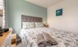 2 Bed in Freshwater East 4