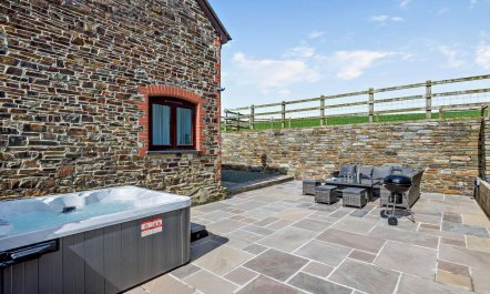 3 Bed in Holsworthy 3