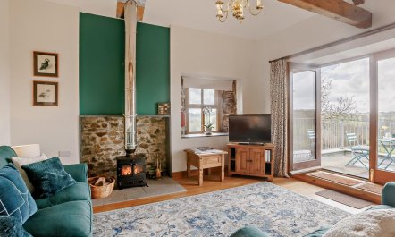 2 Bed in Holsworthy 1