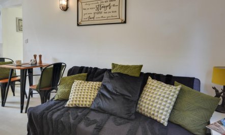 1 Bed in East Cowes 4