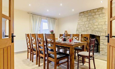 5 Bed in Glastonbury 5