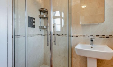 1 Bed in New Milton 8