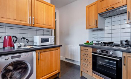 1 Bed in New Milton 5