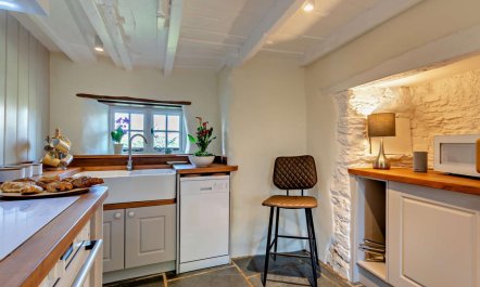2 Bed in Newquay 9