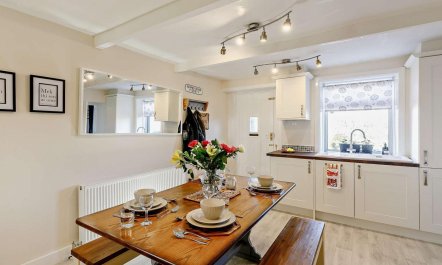 3 Bed in Holmfirth 3