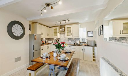 3 Bed in Holmfirth 4