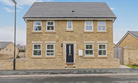 3 Bed in Buxton 1