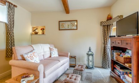 1 Bed in Leek 8