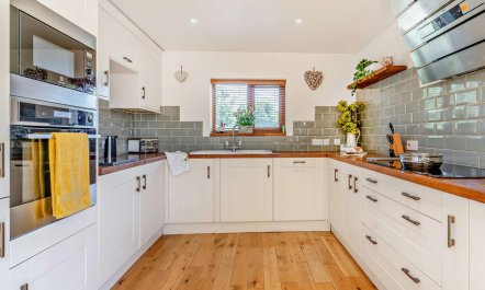 2 Bed in Carmarthen 6