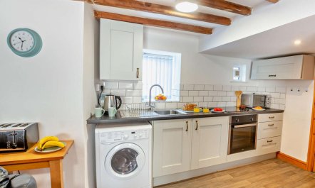 2 Bed in Caernarfon 9