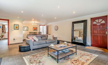 2 Bed in Christchurch 1