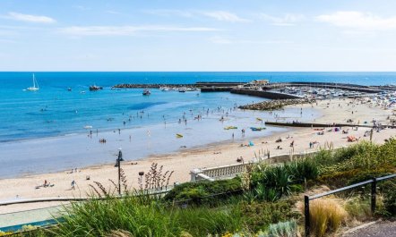 3 Bed in Lyme Regis 2