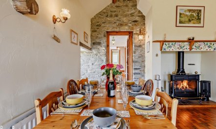 4 Bed in Llanrhystud 9