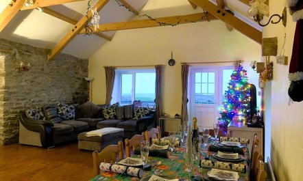 4 Bed in Llanrhystud 8