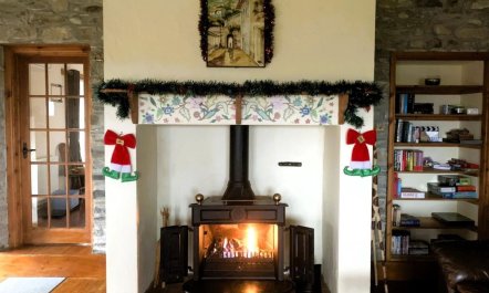 4 Bed in Llanrhystud 5