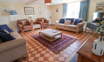 South Grange House - Sleep 16 1