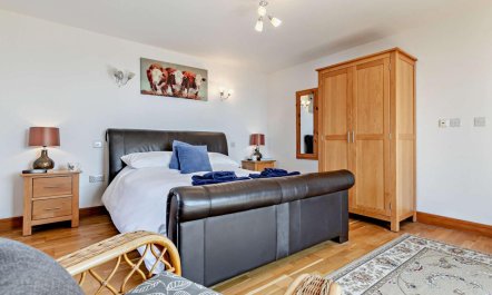 2 Bed in Penzance 7