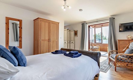 2 Bed in Penzance 9