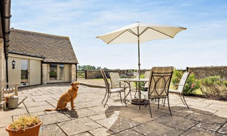 3 Bed in Cirencester 1