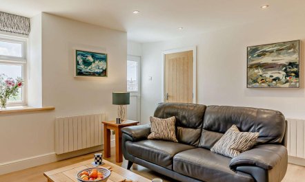 3 Bed in Newton -by-the- Sea 8