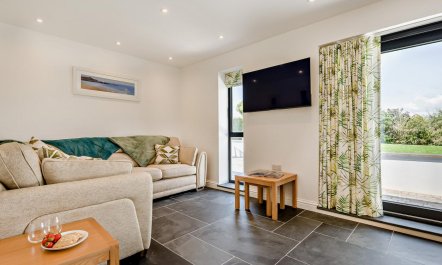 4 Bed in Bude 3
