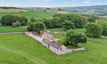 3 Bed in Buxton 3