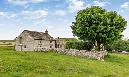3 Bed in Buxton 2