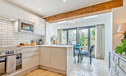 2 Bed in Cheltenham 5