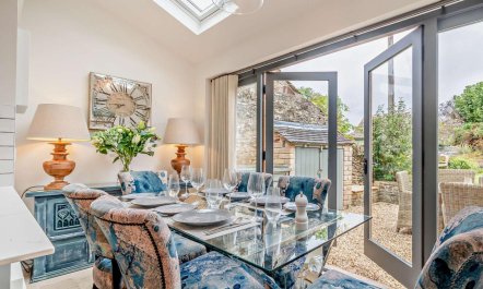 2 Bed in Cheltenham 3