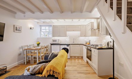 2 Bed in Aberdovey 2