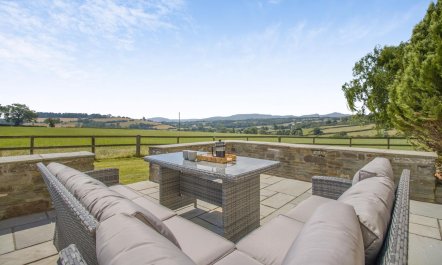 3 Bed in Brecon