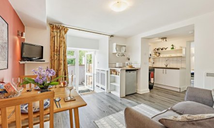 1 Bed in Llangollen 2