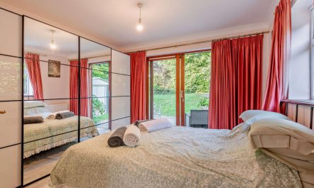 1 Bed in Lymington 4