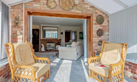 1 Bed in Lymington 1