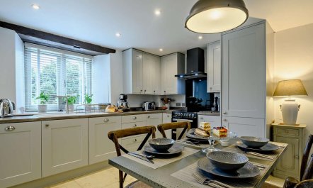 2 Bed in Cheltenham 4