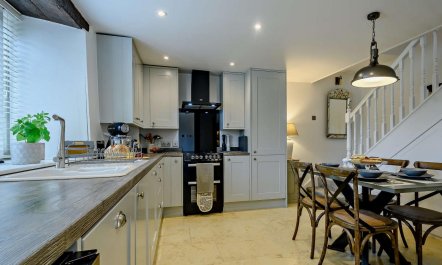 2 Bed in Cheltenham 3