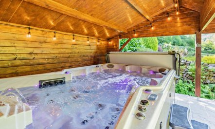 5 Bed in Barnstaple 2