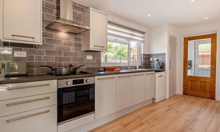 3 Bed in Wareham 9