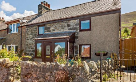 1 Bed in Penmaenmawr