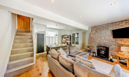 3 Bed in Aberdovey 2