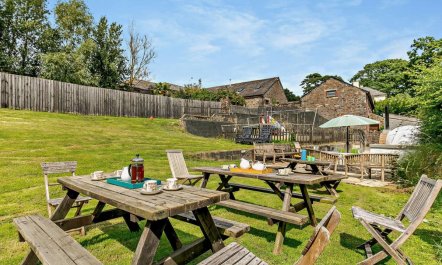 2 Bed in Hellescott 2