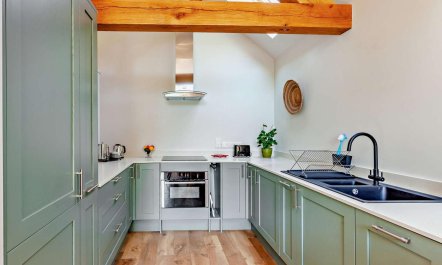 1 Bed in Glastonbury 6