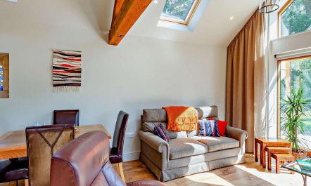 1 Bed in Glastonbury 2