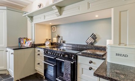 5 Bed in Machynlleth 6