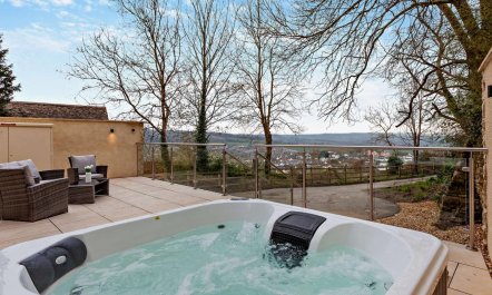 1 Bed in Wotton-under-edge