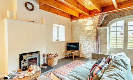 3 Bed in Haverfordwest 7